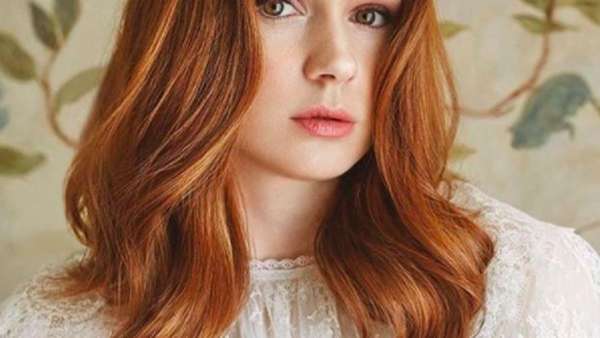 Pesona Karen Gillan, Si Cantik nan Kuat di Jumanji Pesona Karen Gillan, Si Cantik nan Kuat di Jumanji