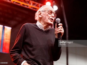 Duh, Kini Stan Lee Juga Dituding Lakukan Pelecehan Seksual