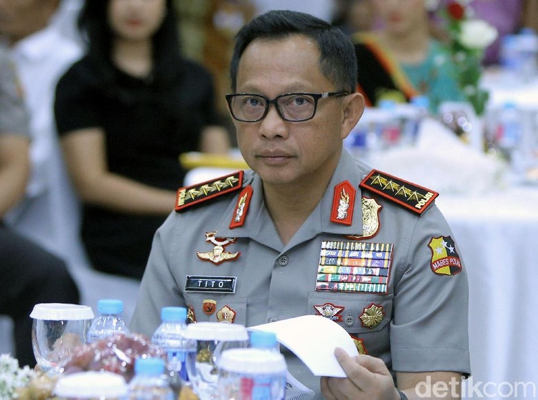 Kapolri: Beda dengan Kivlan, Masih Ada Ruang Komunikasi di Kasus Soenarko Kapolri: Beda dengan Kivlan, Masih Ada Ruang Komunikasi di Kasus Soenarko