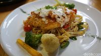 Cafe Brick: Mencicip <i>Fish Parmigiana</i>di Restoran Bergaya Eropa Klasik di Jogja