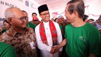 Sedikitnya 8 (delapan) Kantor layanan lain juga diresmikan pada hari ini. Hingga akhir Desember 2017, kantor layanan Bank DKI yang ada di pasar dan sekitarnya berjumlah sebanyak 72 Pasar. Foto: dok. Bank DKI