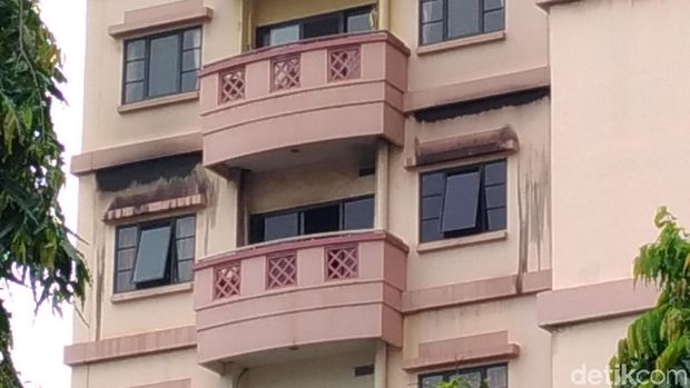  Kebakaran di Apartemen Puri Garden Kembangan.