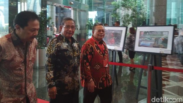 Para Menteri Dampingi Jokowi Tutup Perdagangan Bursa