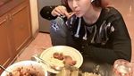 Meskipun Jadi Selebriti Ternyata Inul Doyan Makanan Sederhana, Ini Buktinya!