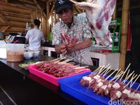  Main Ke Garut Jangan Lewatkan Steak Dombrut yang Empuk Juicy 