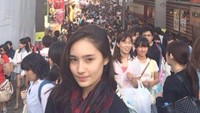 Tatjana Saphira terlihat gemar traveling ke berbagai negara. Dilihat dari akun Instagramnya, ia sering berpergian ke luar negeri (Instagram/tatjanasaphira)