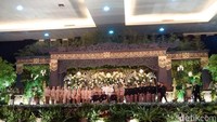 Ketua Umum PP Muhammadiyah Haedar Nashir dalam kesempatan itu juga memberikan khotbah pernikahan.  Foto: Ristu Hanafi/detikcom