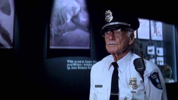 10 Penampilan Terbaik Stan Lee sebagai Cameo