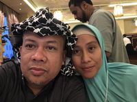 Fahri bersorban.