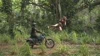 Aksinya sebagai Martha menjadi penyegar para pria yang rindu akan sosok wanita seksi nan kuat seperti Lara Croft. (Dok. Sony Pictures Entertainment Inc.)