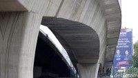 Kebetulan tadi baru kita review 6 flyover dan underpass, alhamdulillah yang Pancoran on track dan selesai akhir tahun, kata Sandi di Balai Kota, Jl Medan Merdeka Selatan, Jakarta, Kamis (30/11) lalu.
