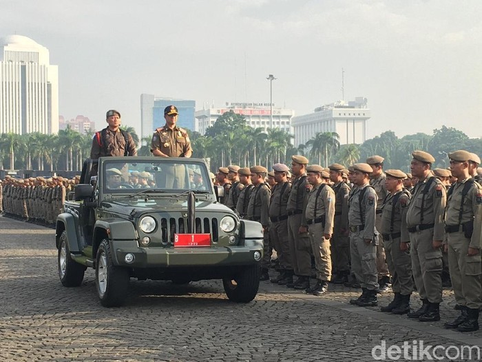 Rotasi Besar-besaran, Anies akan Tindak Satpol PP yang Melanggar