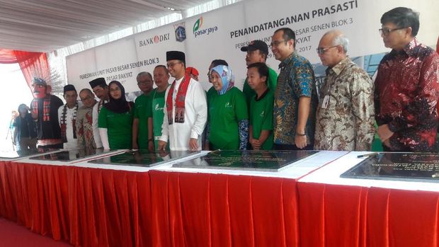 Revitalisasi Selesai, Blok III Pasar Senen Diresmikan Anies