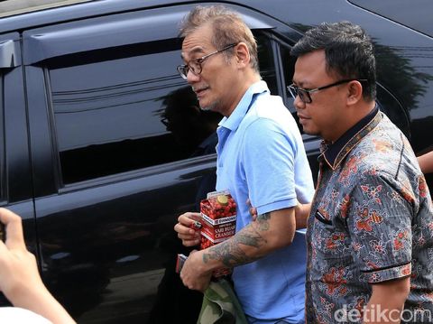Soal Angel Lelga Bakal Nikah, Tio Pakusadewo Jalani Rehabilitasi