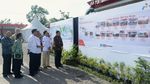Pecahkan Kendi ke Truk, Jokowi Resmikan BBM Satu Harga di Pontianak