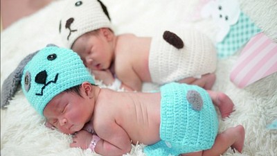 Gemas Banget! Saat Bayi Baru Lahir Dipakaikan Kostum Anak Anjing