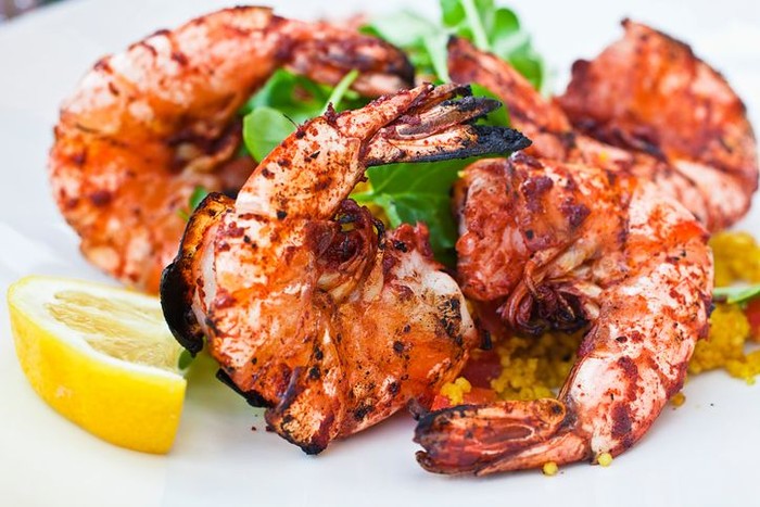 Menu Tahun Baru: Ada Udang Bakar Saus Tomat dan Dessert Menu Tahun Baru: Ada Udang Bakar Saus Tomat dan Dessert