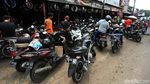 Jelang Liburan Malam Tahun Baru, Bengkel Motor Laris Manis