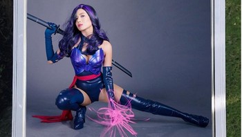 Myrtle Sarrosa adalah sosok artis terkenal asal Filipina. Meski berprfesi artis, ia ternyata juga merupakan seorang cosplayer. Para fansnya menyebut ia menjadi salah satu cosplayer tercantik dan seksi di Asia Tenggara.  (Foto: Instagram/myrtlegail)