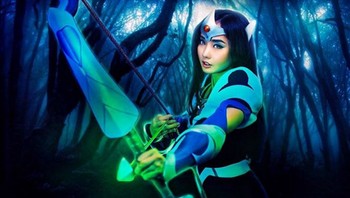 Nama Alodia Gosiengfiao sudah tidak asing lagi di dunia cosplay. Wanita asal Filipina ini dijuluki sebagai ratu cosplay yang menawan tak heran jika ia berhasil masuk di FHM 100 sexiest woman di Filipina, menempati rangking ke 76 di tahun 2010 serta ranking 20 di tahun 2012. (Foto: Instagram/alodiaalmira)