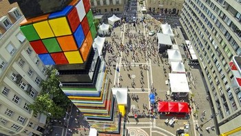 Kembali ke Israel, juru bicara kota Tel Aviv seperti dilansir AFP mengatakan, mereka akan membuktikan pemecahan rekor menara Lego tersebut dengan pengambilan foto dan video dengan menggunakan drone agar bisa diverifikasi sebagai rekor baru. Foto: Ist/Internet