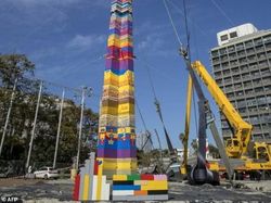 Israel Siap Pecahkan Rekor Menara Lego Tertinggi di Dunia
