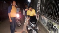 Selain menjarah toko, geng motor Jepang juga merampas sepeda motor di sebuah warteg di Depok. Foto memperlihatkan motor hasil rampasan. (Dok. Istimewa)