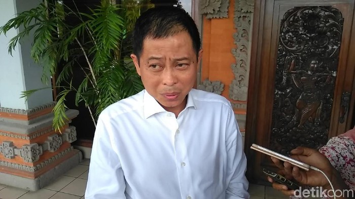 Bawa Keluarga, Menteri ESDM Liburan Tahun Baru di Bali