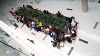 Suasana di Stasiun Sudirman Baru (BNI City), Sabtu (30/12).