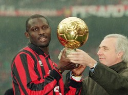 Pemain non-Eropa pertama yang meraih Ballon dOr George Weah juga penah dilatih Capello di AC Milan. (Foto: Getty Images)