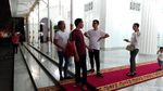 Gaya Merah-Putih Jokowi dan Keluarga Jelang Pergantian Tahun