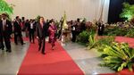 Potret Jokowi Hadiri Resepsi Pernikahan Putri Mensesneg
