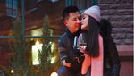 Mesranya Shandy Aulia Berlibur dengan Suami
