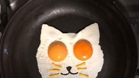 Miauw! Kelihatannya sih membuat telur bentuk kucing ini mudah ya. Penasaran mau coba di rumah?  Foto: Istimewa