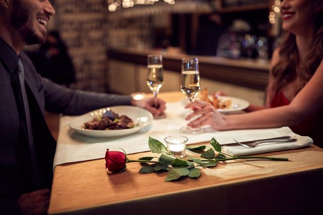 Yuk, Rayakan Tahun Baru dengan Santap Romantis di 5 Resto Ini!