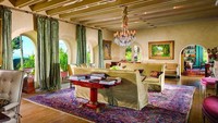 Rumah dari Presiden yang dijuluki La Casa Pacifica ini terletak di San Clemente, CA, properti ini berdiri di lahan seluas 5,5 hektar. Homesoftherich/Istimewa.