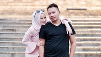 Tak banyak yang menduga hubungan Vicky Prasetyo dan Angel Lelga sampai pada pernikahan. Dok. Instagram/Angel Lelga