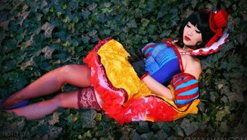 Yayan Han seorang cosplayer asal China yang juga merupakan seorang desainer. Belasan tahung berkecimpung di dunia cosplay, deretan kostum yang ia kenakan adalah hasil rancanganya sendiri. (Foto: Instagram/yayahan)