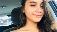 Tak sedikit foto selfie dirinya yang ia unggah. (instagram Aurora Ribero)