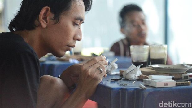 Menikmati Kopi Lelet, Sajian Khas Rembang