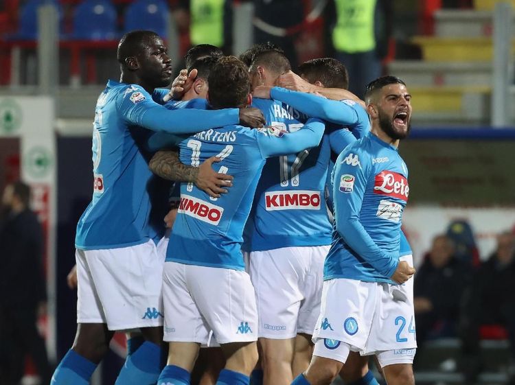 Napoli Jadi Juara Paruh Musim