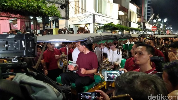 Jokowi Naik Andong, Malioboro Dipadati warga yang Penasaran