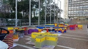 Lego merupakan kegemaran sang bocah semasa hidupnya di saat ia harus berjuang melawan kanker.  Foto: Ist/Internet