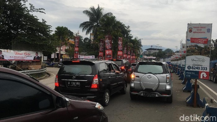 CFN di Puncak, Kakorlantas: Kalau Mau ke Atas Sebelum Jam 6 Sore
