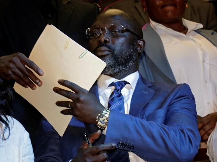 George Weah: Dari Lapangan Hijau ke Kursi Presiden Liberia
