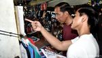 Gaya Santai Jokowi di Malioboro: Beli Sandal dan Naik Andong