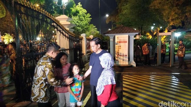 Jokowi Ajak Warga Makan Enak hingga Makanan Sehat Ala Sophia Latjuba