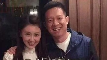 Ini potret Jia bersama istrinya, Gan Wei, yang awalnya berprofesi sebagai artis. Sang istri kemudian menjadi entrepreneur dan memiliki perusahaan yang memproduksi konten video di internet. Foto: istimewa