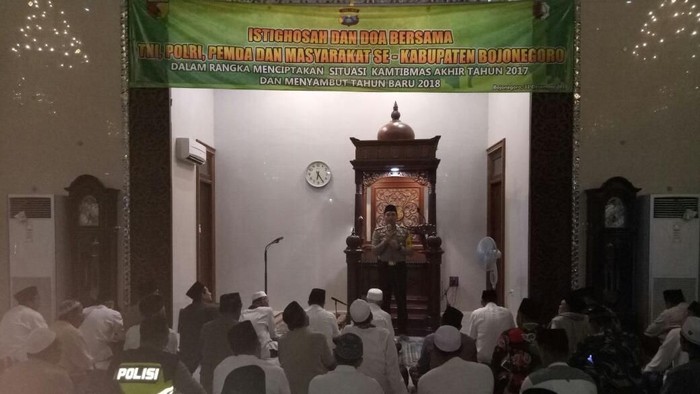 Polisi Bojonegoro Ajak Warga Istigasah di Malam Tahun Baru