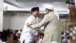 Momen Prabowo-Amien Rais Salat Subuh Berjemaah di Penghujung 2017